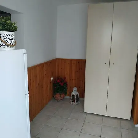 Kesi House *